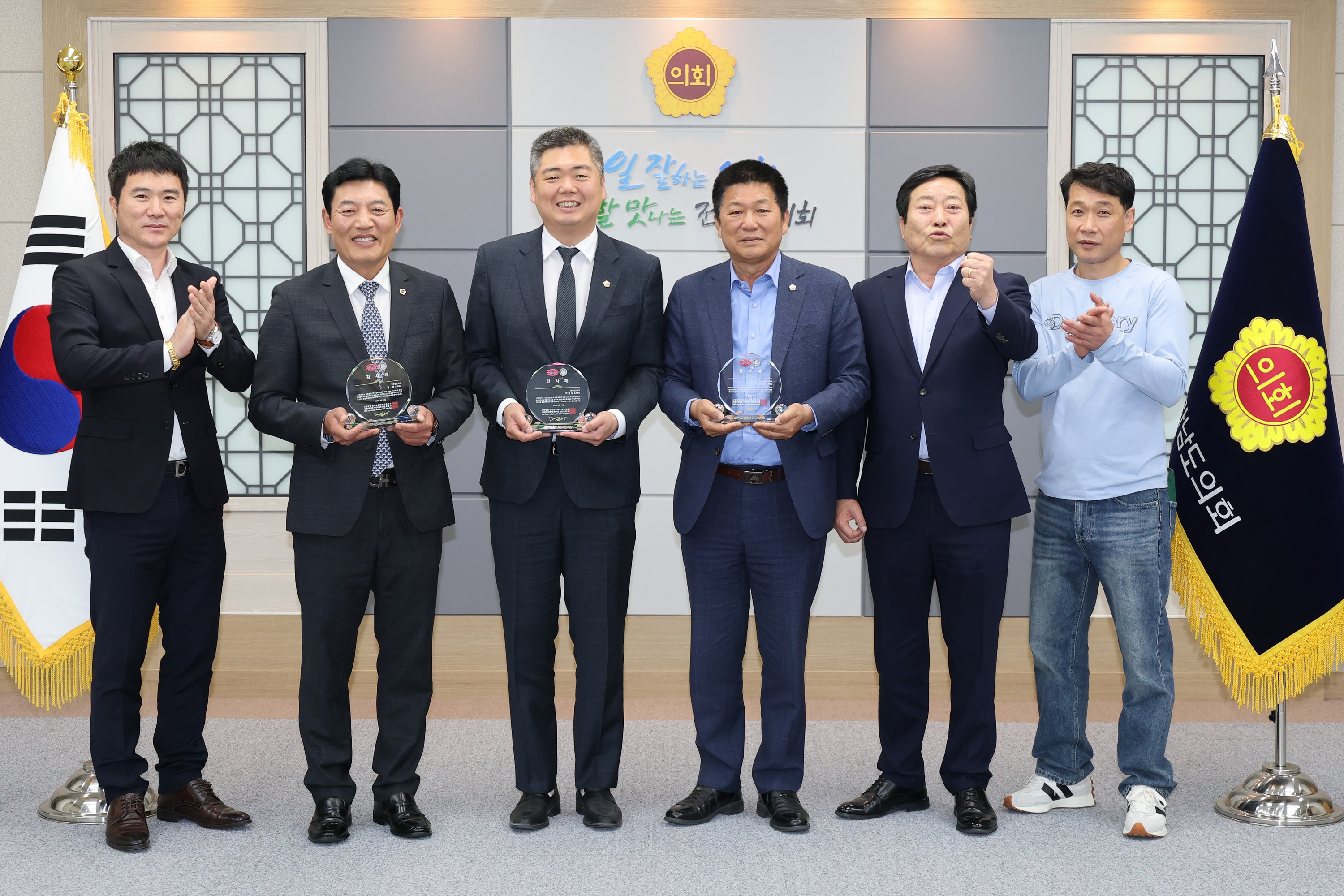 사단법인 한국권투협회 감사패 전달식 첨부이미지 : 25년04월30일 사단법인 한국권투협회 감사패 전달식 - 017.jpg