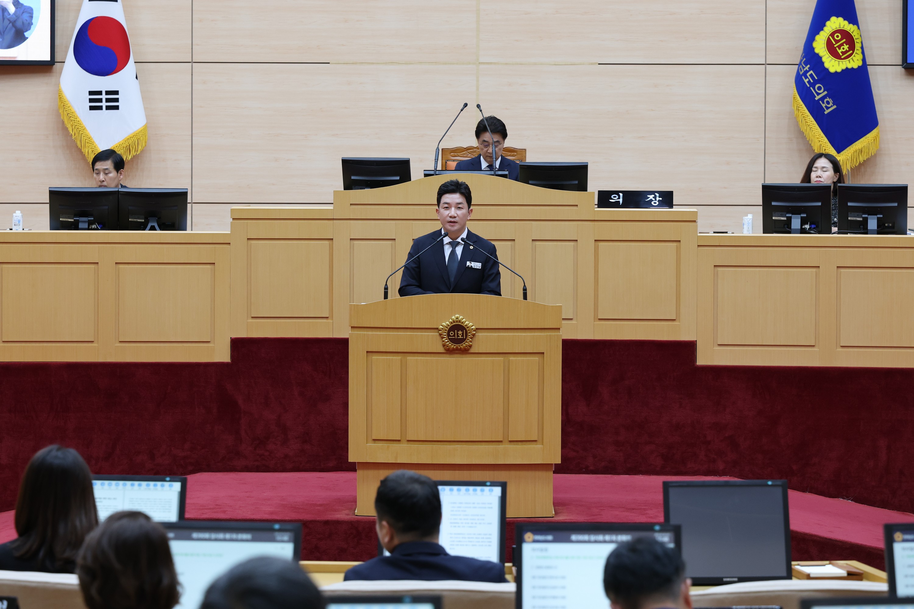 제390회 임시회 제1차 본회의 첨부이미지 : 25년04월30일 제390회 임시회 제1차 본회의 - 118.jpg