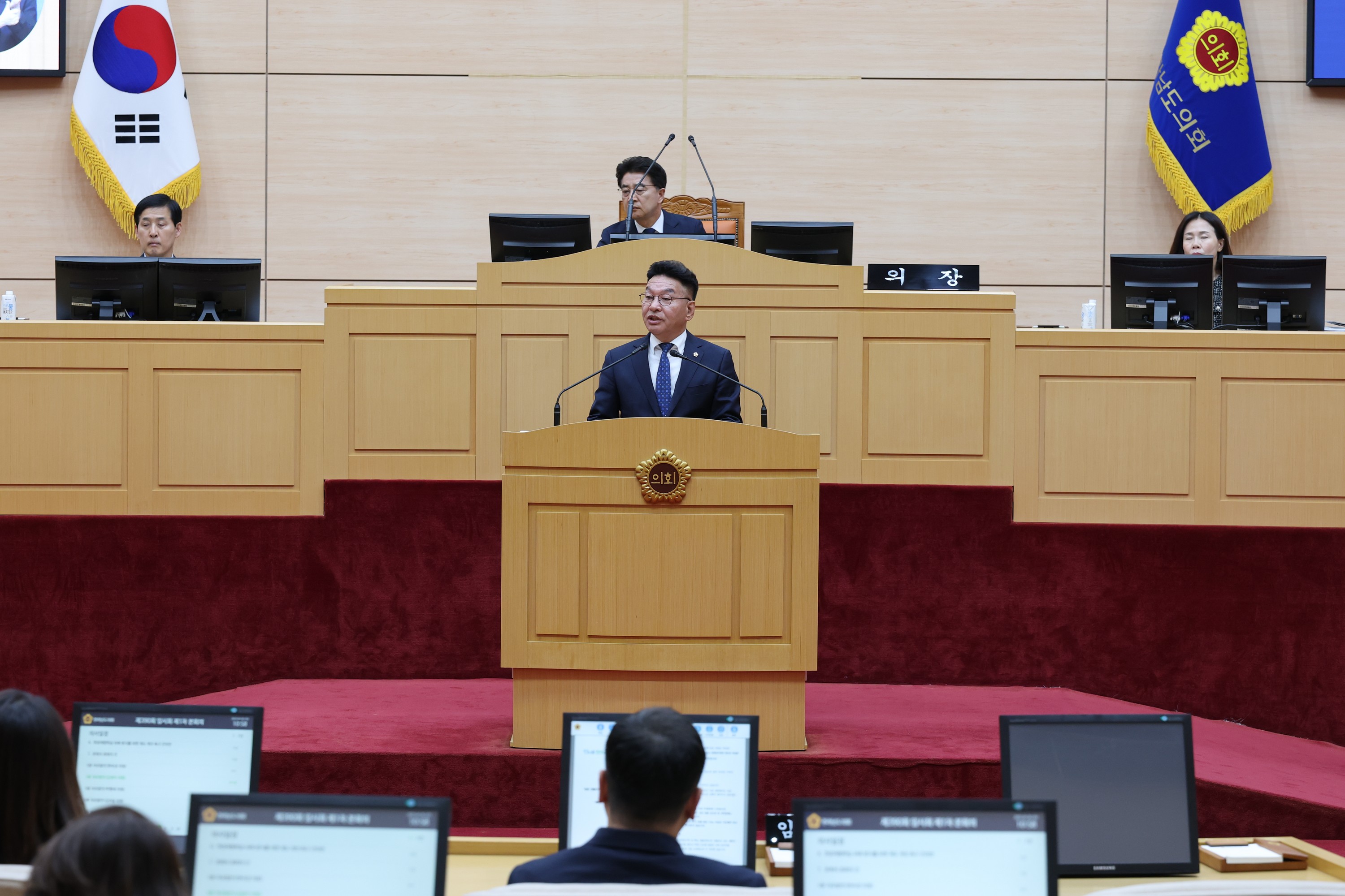 제390회 임시회 제1차 본회의 첨부이미지 : 25년04월30일 제390회 임시회 제1차 본회의 - 132.jpg