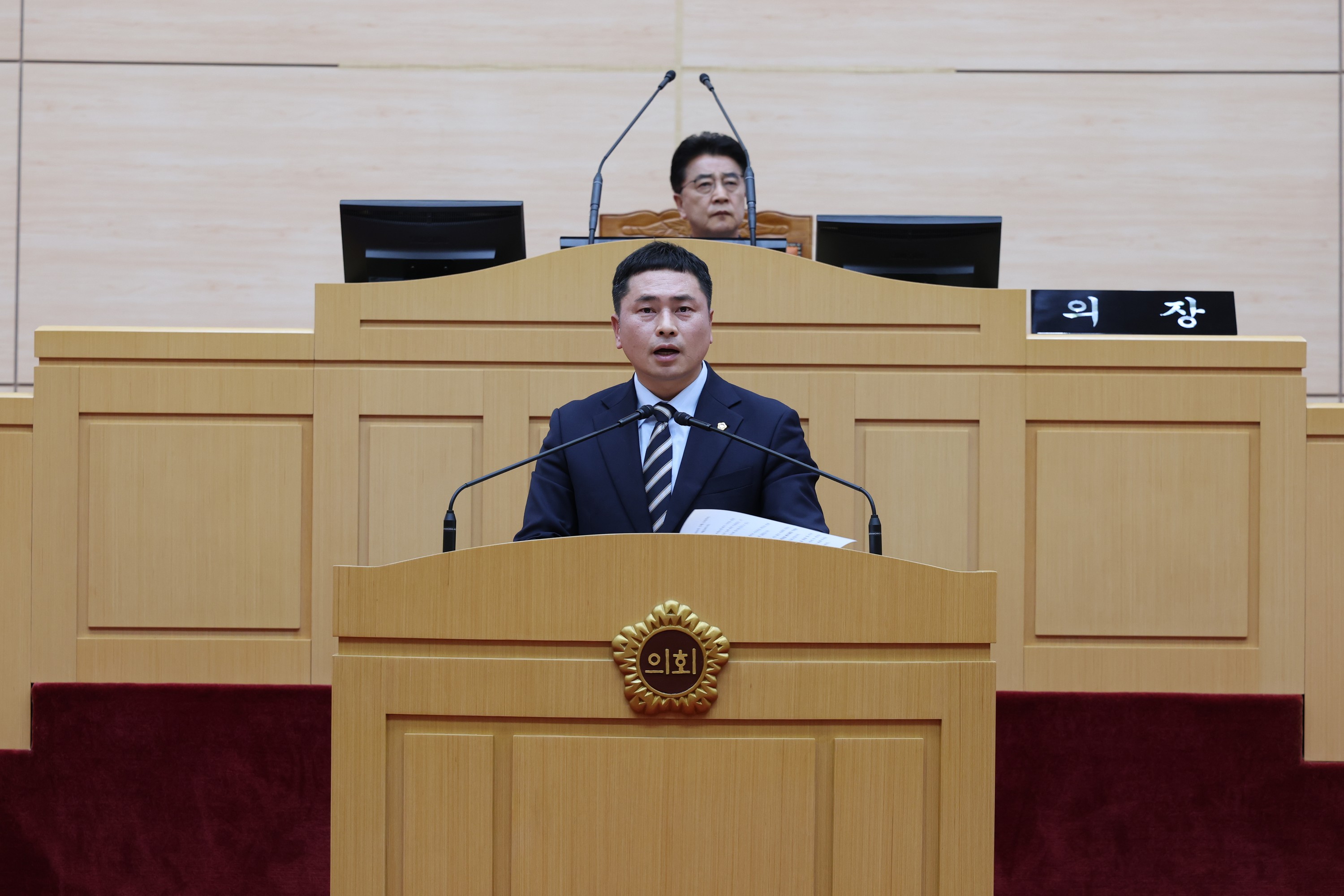 제390회 임시회 제1차 본회의 첨부이미지 : 25년04월30일 제390회 임시회 제1차 본회의 - 111.jpg