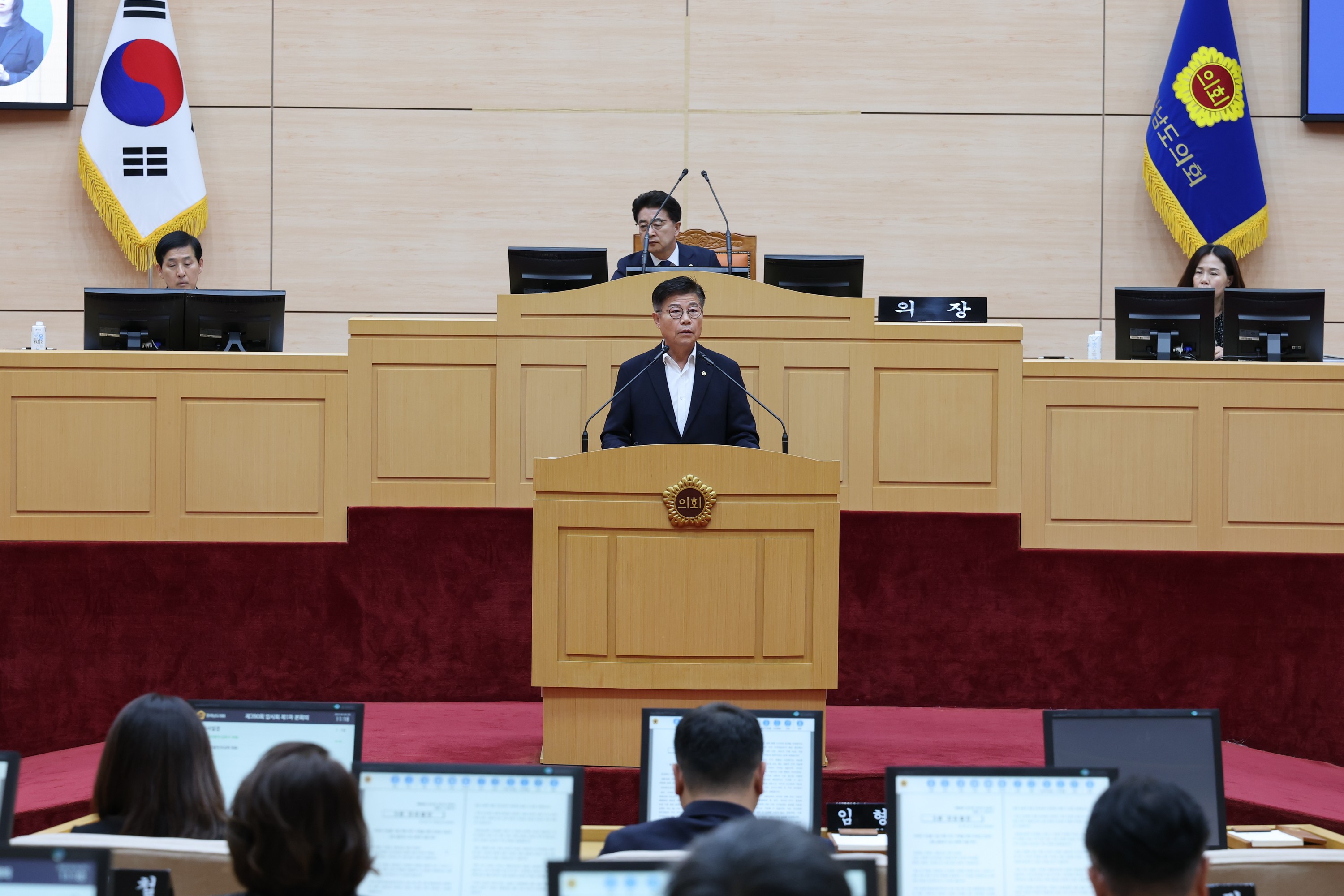 제390회 임시회 제1차 본회의 첨부이미지 : 25년04월30일 제390회 임시회 제1차 본회의 - 163.jpg