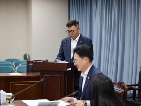 제390회 임시회 농수산위원회 회의 첨부이미지 : 25년04월30일 제390회 농수산위원회 회의 - 007.jpg