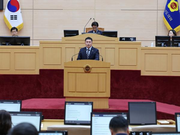제390회 임시회 제1차 본회의 첨부이미지 : 25년04월30일 제390회 임시회 제1차 본회의 - 109.jpg