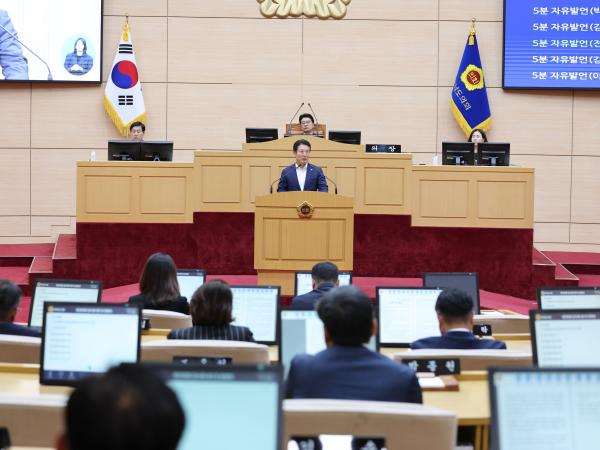 제390회 임시회 제1차 본회의 첨부이미지 : 25년04월30일 제390회 임시회 제1차 본회의 - 083.jpg