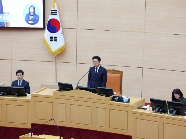 제390회 임시회 제1차 본회의 첨부이미지 : 25년04월30일 제390회 임시회 제1차 본회의 - 009.jpg