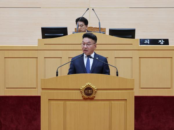 제390회 임시회 제1차 본회의 첨부이미지 : 25년04월30일 제390회 임시회 제1차 본회의 - 138.jpg