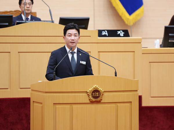 제390회 임시회 제1차 본회의 첨부이미지 : 25년04월30일 제390회 임시회 제1차 본회의 - 053.jpg