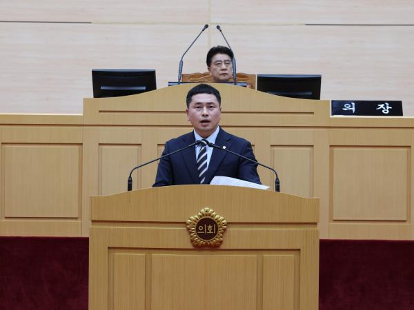 제390회 임시회 제1차 본회의 첨부이미지 : 25년04월30일 제390회 임시회 제1차 본회의 - 111.jpg