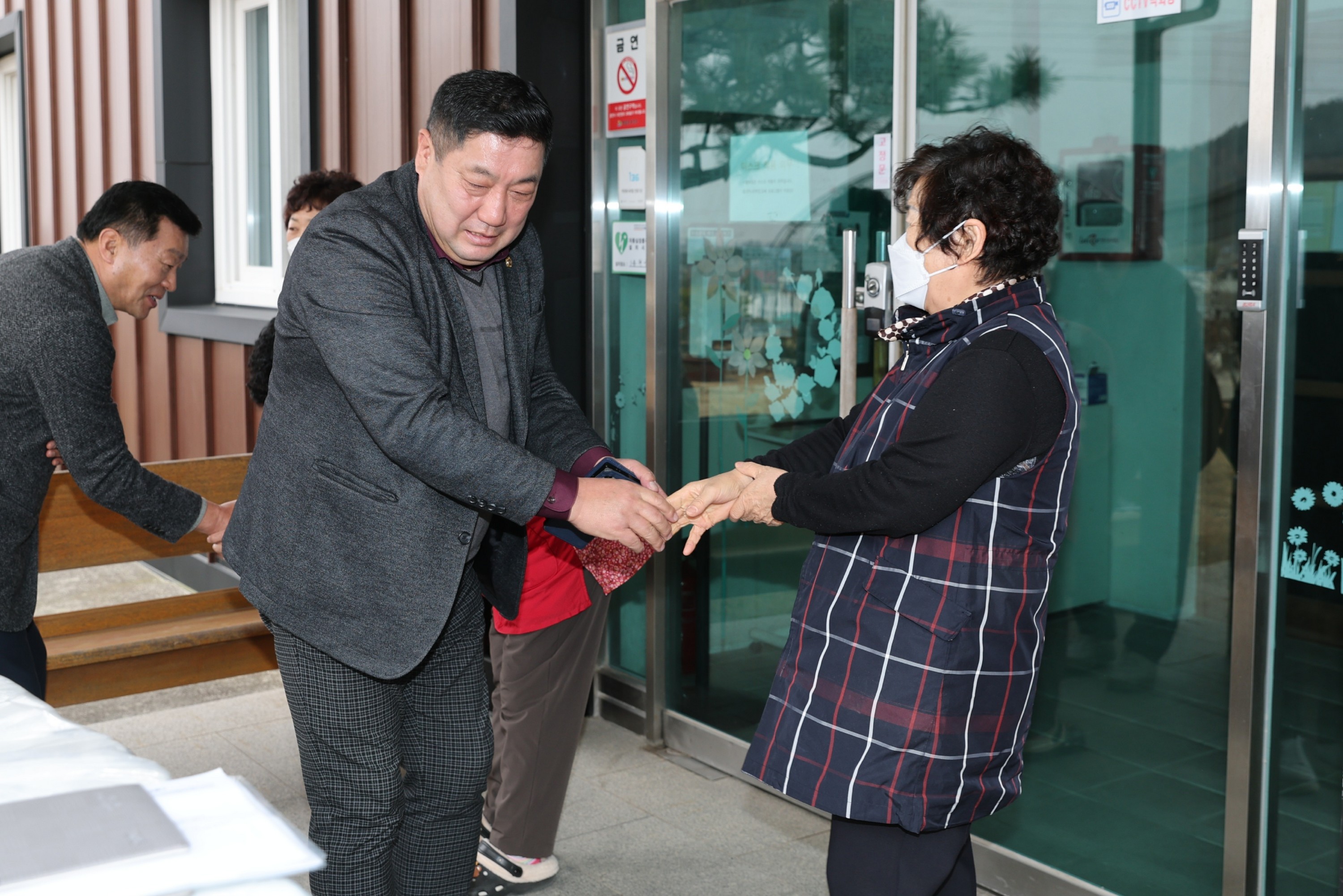 설 명절 사회복지시설 위문 첨부이미지 : 25년01월22일 설 명절 사회복지시설 위문 - 007.jpg