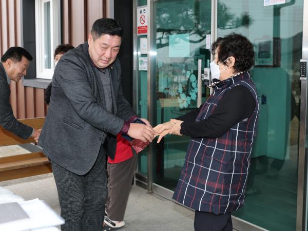 설 명절 사회복지시설 위문 첨부이미지 : 25년01월22일 설 명절 사회복지시설 위문 - 007.jpg