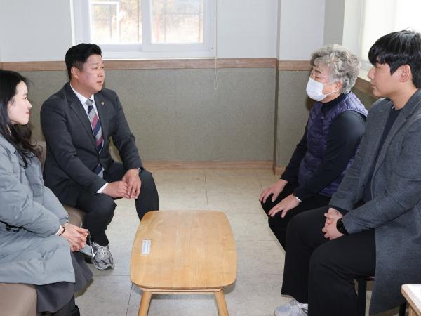 설 명절 사회복지시설 위문 첨부이미지 : 25년01월20일 설 명절 사회복지시설 위문 - 011.jpg