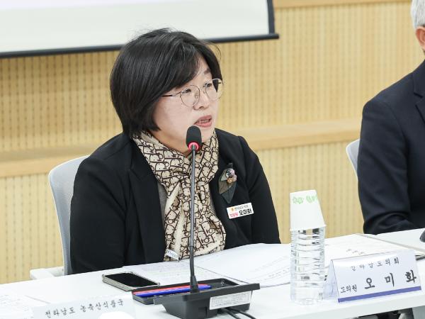 청년농업인 육성자금 배정 관련 전남 피해 현황과 대책 마련을 위한 간담회 첨부이미지 : 25년01월20일 청년농업인 육성자금 배정 관련 전남 피해 현황과 대책 마련을 위한 간담회_10.jpg