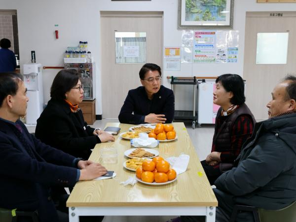 설 명절 사회복지시설 위문 첨부이미지 : 25년01월17일 설명절 사회복지시설 위문 - 015.jpg