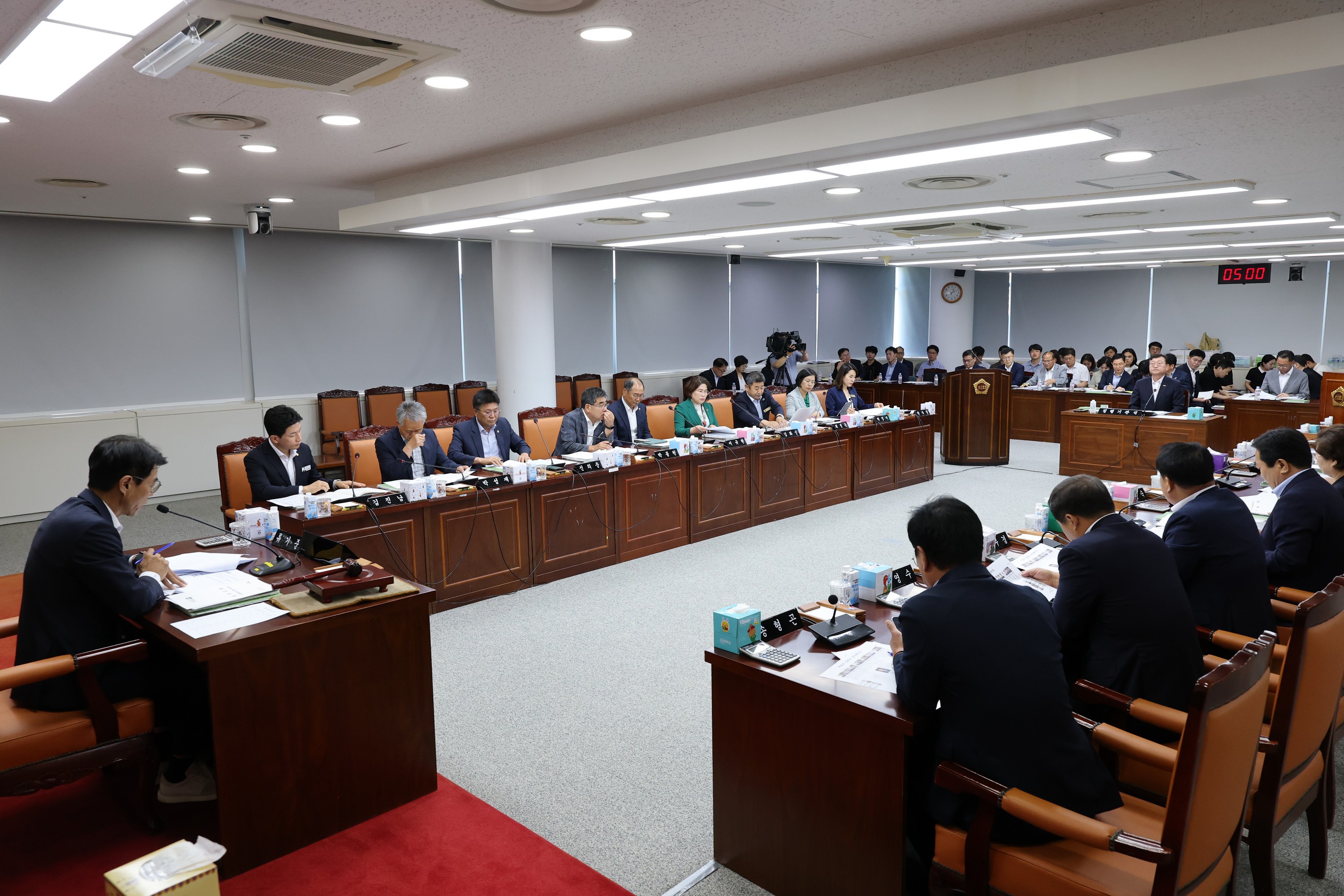 2025년 제2회 추가경정예산안 심사 첨부이미지 : 25년07월28일 2025년 제2회 추가경정예산안 심사 - 013.jpg