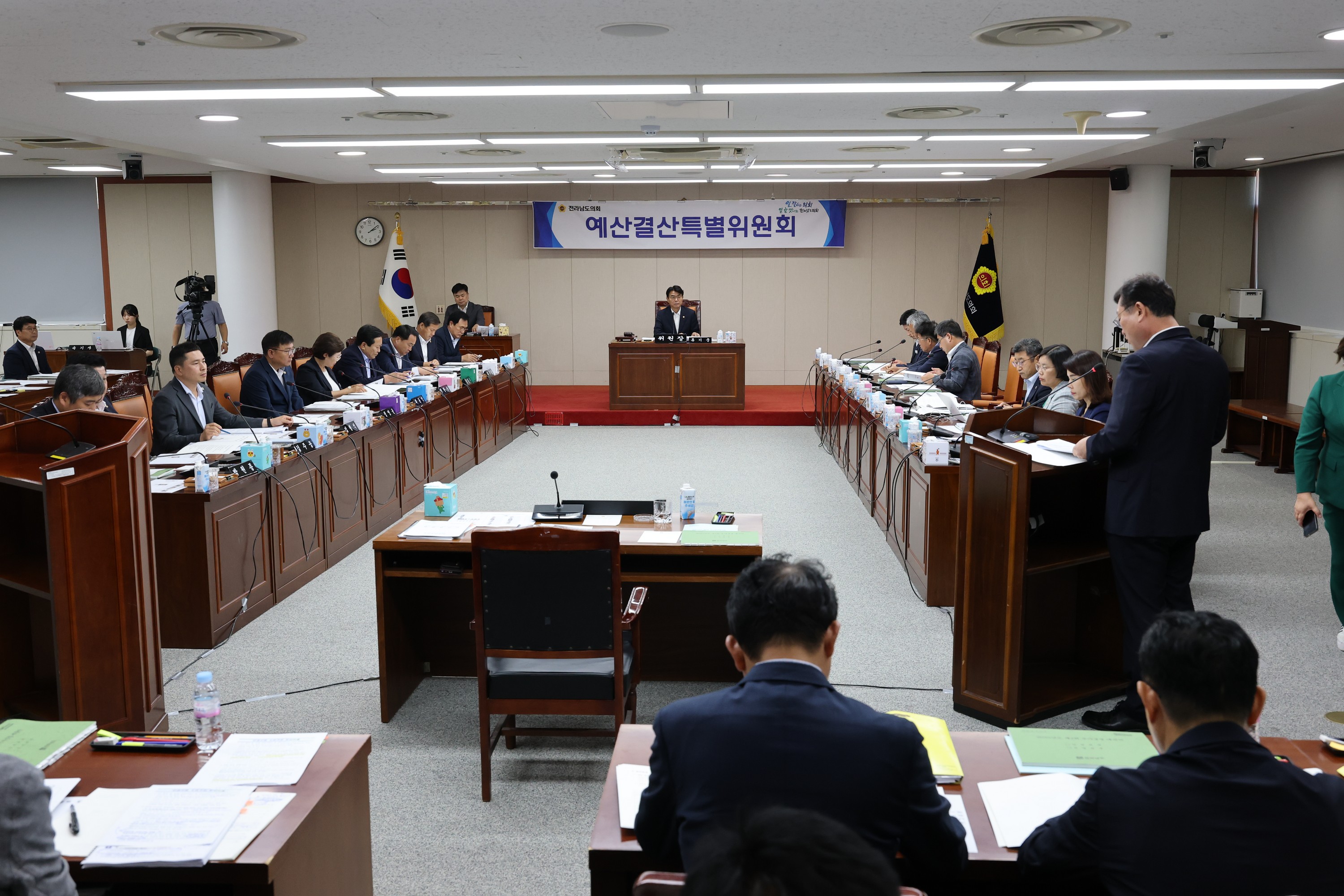 2025년 제2회 추가경정예산안 심사 첨부이미지 : 25년07월28일 2025년 제2회 추가경정예산안 심사 - 017.jpg