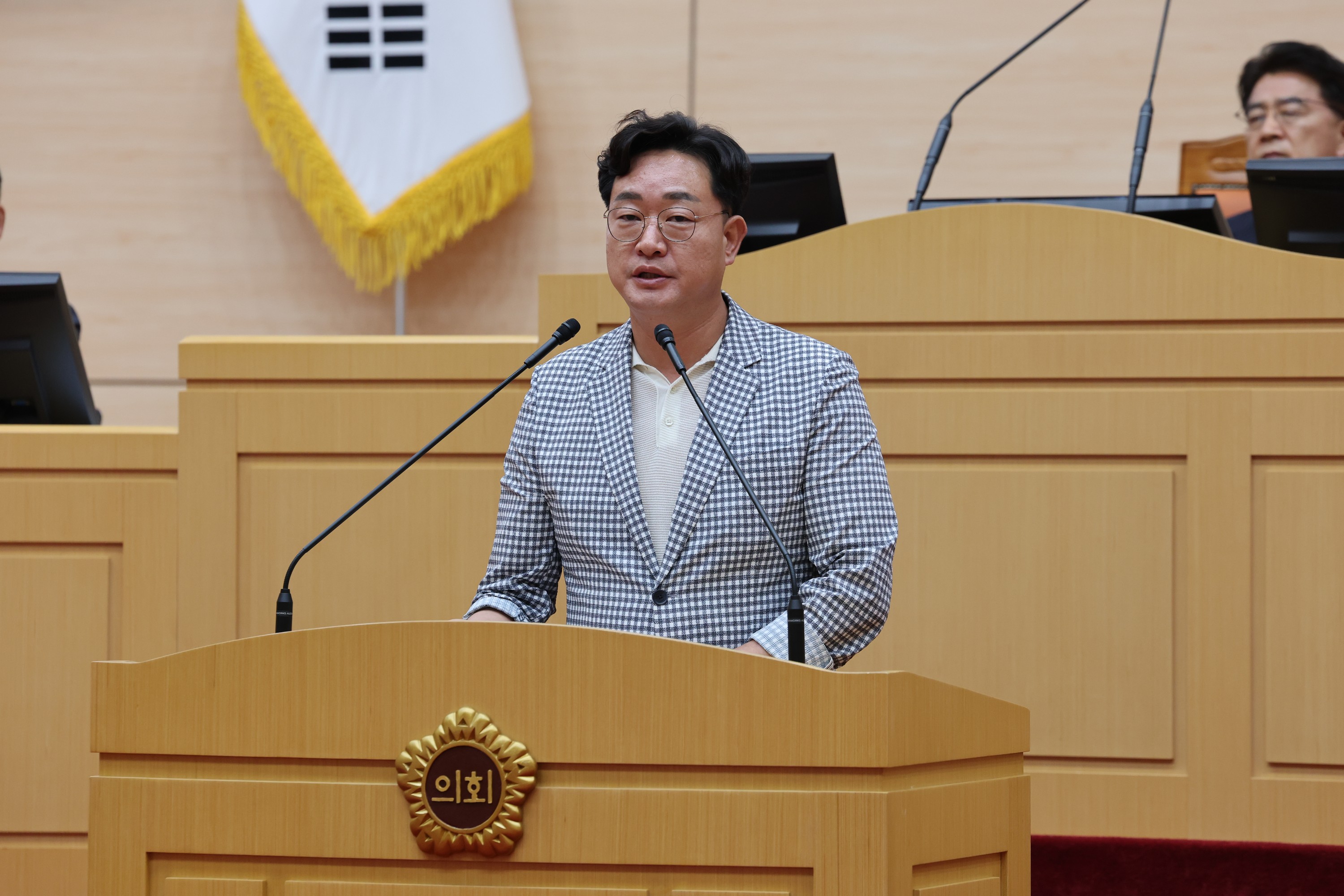 제392회 임시회 제5차 본회의 첨부이미지 : 25년07월28일 제392회 임시회 제5차 본회의 - 048.jpg