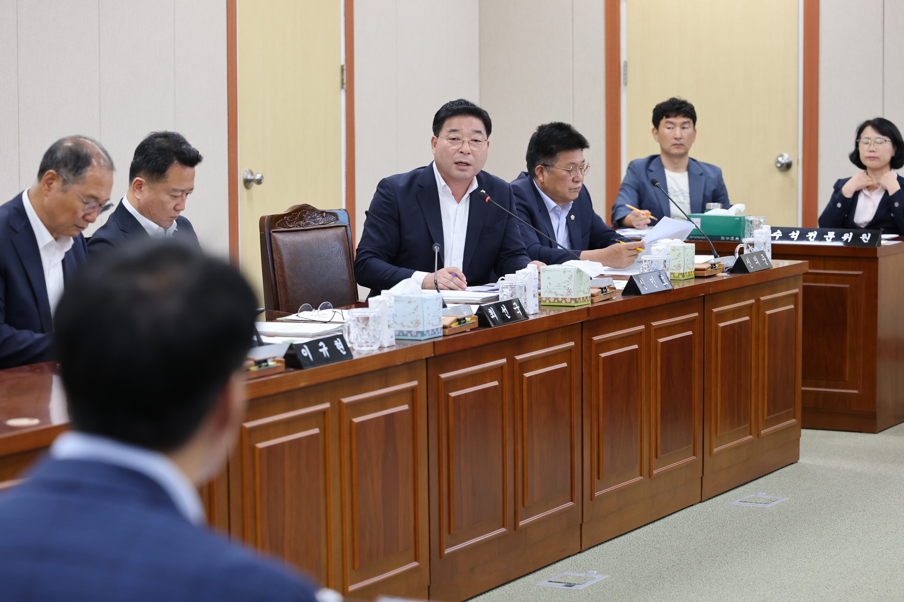 제392회 임시회 경제관광문화위원회 추경예산안 심사 첨부이미지 : 25년07월28일 제392회 임시회 경제관광문화위원회 추경예산안 심사 - 009.jpg