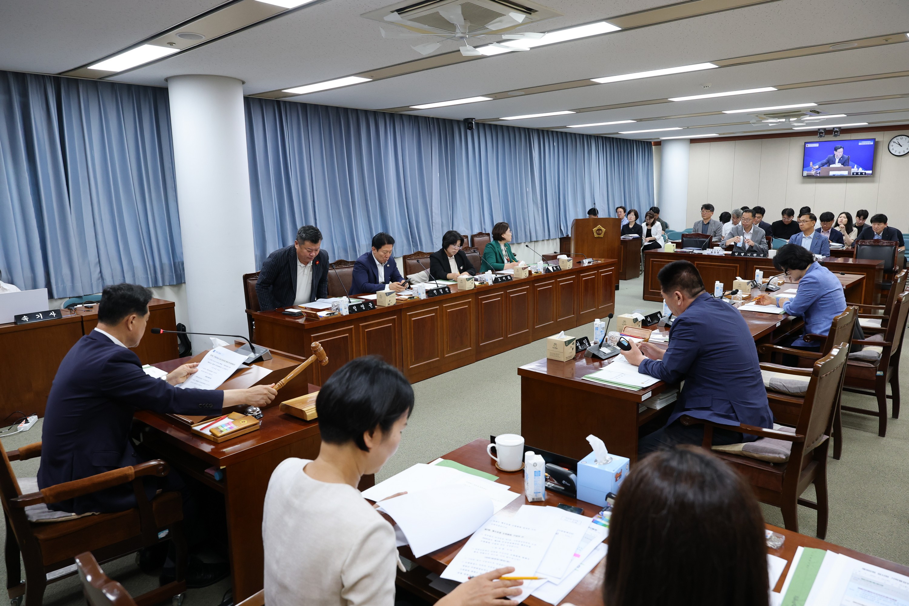 제392회 임시회 기획행정위원회 추경예산안 심사 첨부이미지 : 25년07월28일 제392회 임시회 기획행정위원회 추경예산안 심사 - 006.jpg