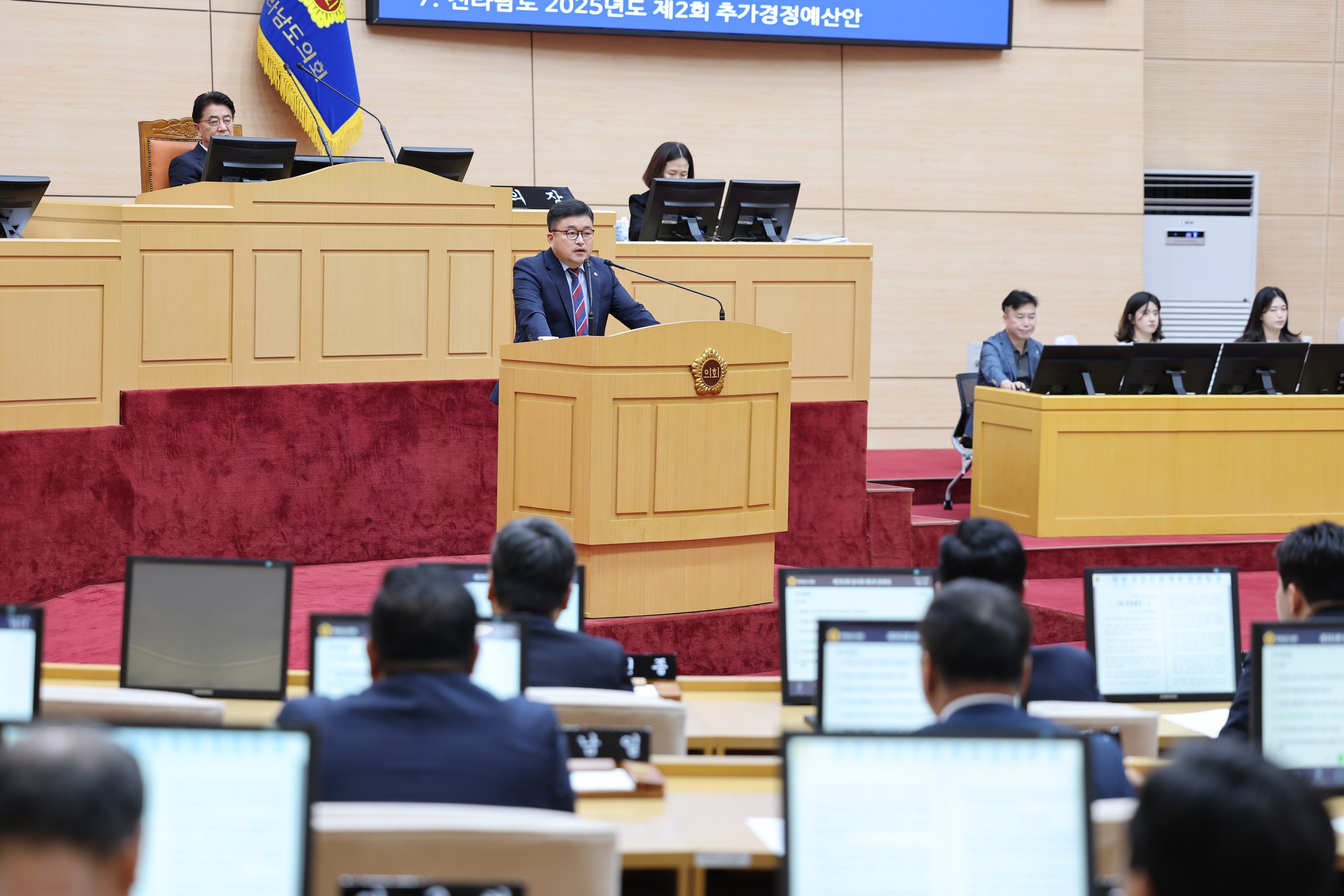 제392회 임시회 제5차 본회의 첨부이미지 : 25년07월28일 제392회 임시회 제5차 본회의 - 011.jpg
