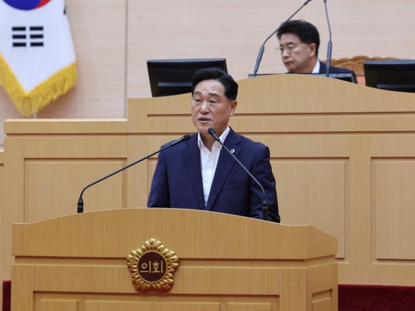 제392회 임시회 제5차 본회의 첨부이미지 : 25년07월28일 제392회 임시회 제5차 본회의 - 052.jpg