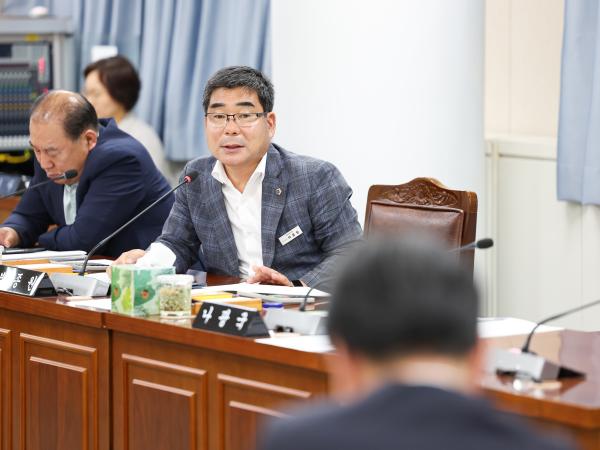 제392회 임시회 안전건설소방위원회 추경예산안 심사 첨부이미지 : 25년07월28일 제392회 임시회 안전건설소방위원회 추경예산안 심사 (24).jpg