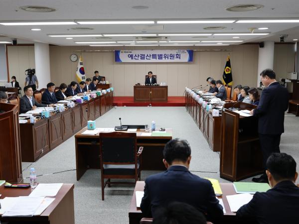 2025년 제2회 추가경정예산안 심사 첨부이미지 : 25년07월28일 2025년 제2회 추가경정예산안 심사 - 017.jpg