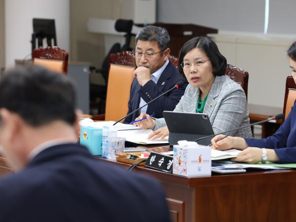 2025년 제2회 추가경정예산안 심사 첨부이미지 : 25년07월28일 2025년 제2회 추가경정예산안 심사 - 030.jpg