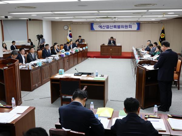 2025년 제2회 추가경정예산안 심사 첨부이미지 : 25년07월28일 2025년 제2회 추가경정예산안 심사 - 016.jpg