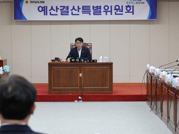 2025년 제2회 추가경정예산안 심사 첨부이미지 : 25년07월28일 2025년 제2회 추가경정예산안 심사 - 009.jpg