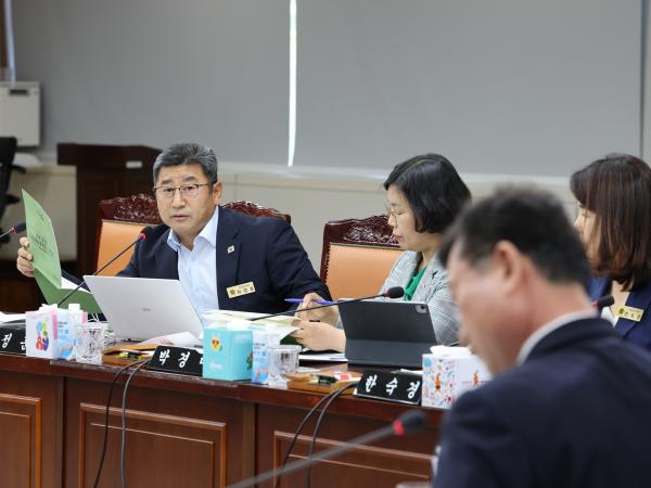 2025년 제2회 추가경정예산안 심사 첨부이미지 : 25년07월28일 2025년 제2회 추가경정예산안 심사 - 023.jpg