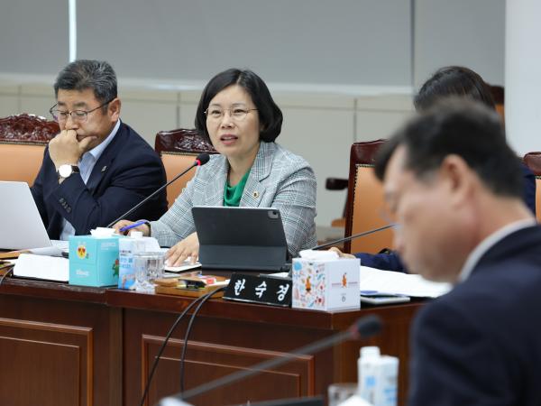 2025년 제2회 추가경정예산안 심사 첨부이미지 : 25년07월28일 2025년 제2회 추가경정예산안 심사 - 031.jpg