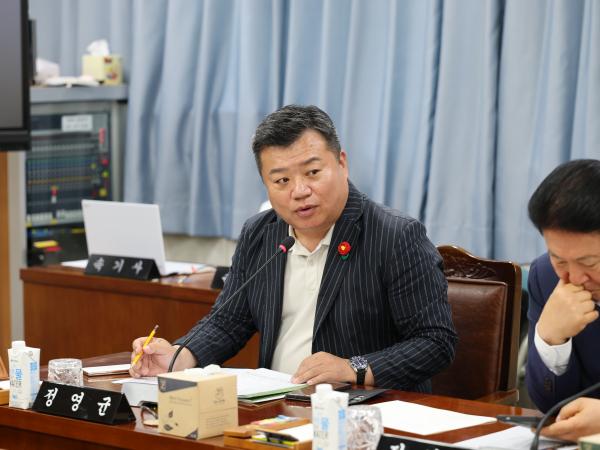 제392회 임시회 기획행정위원회 추경예산안 심사 첨부이미지 : 25년07월28일 제392회 임시회 기획행정위원회 추경예산안 심사 - 008.jpg