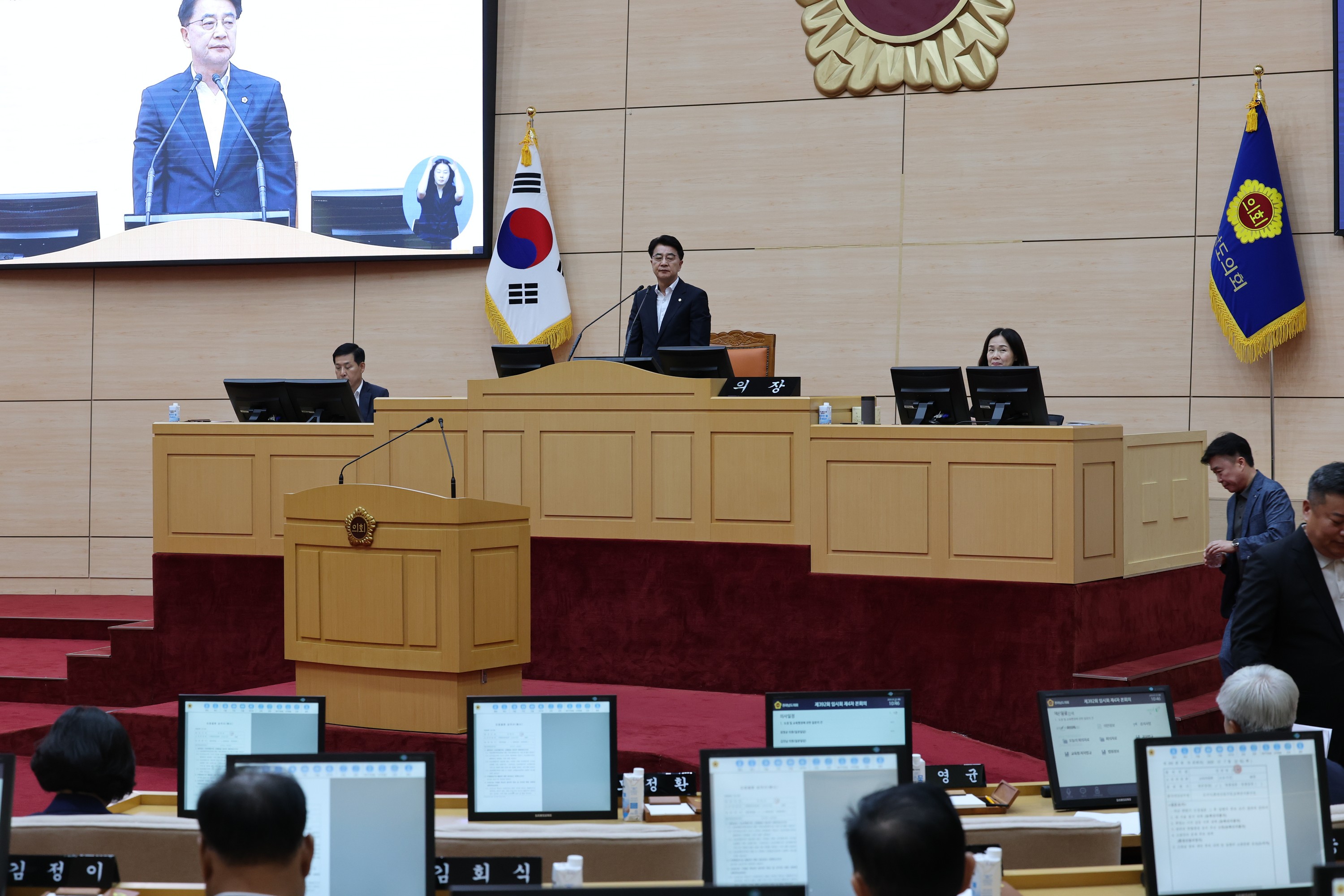 제392회 임시회 제4차 본회의 도정 및 교육행정 질문 첨부이미지 : 25년07월22일 제392회 임시회 제4차 본회의 도정 및 교육행정 질문 - 063.jpg