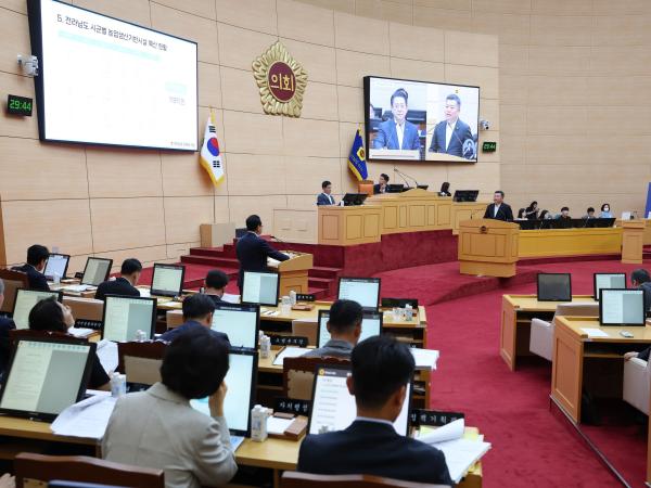 제392회 임시회 제4차 본회의 도정 및 교육행정 질문 첨부이미지 : 25년07월22일 제392회 임시회 제4차 본회의 도정 및 교육행정 질문 - 009.jpg