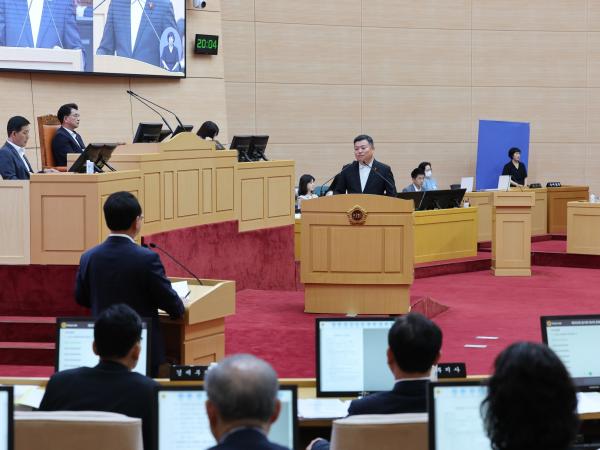 제392회 임시회 제4차 본회의 도정 및 교육행정 질문 첨부이미지 : 25년07월22일 제392회 임시회 제4차 본회의 도정 및 교육행정 질문 - 050.jpg