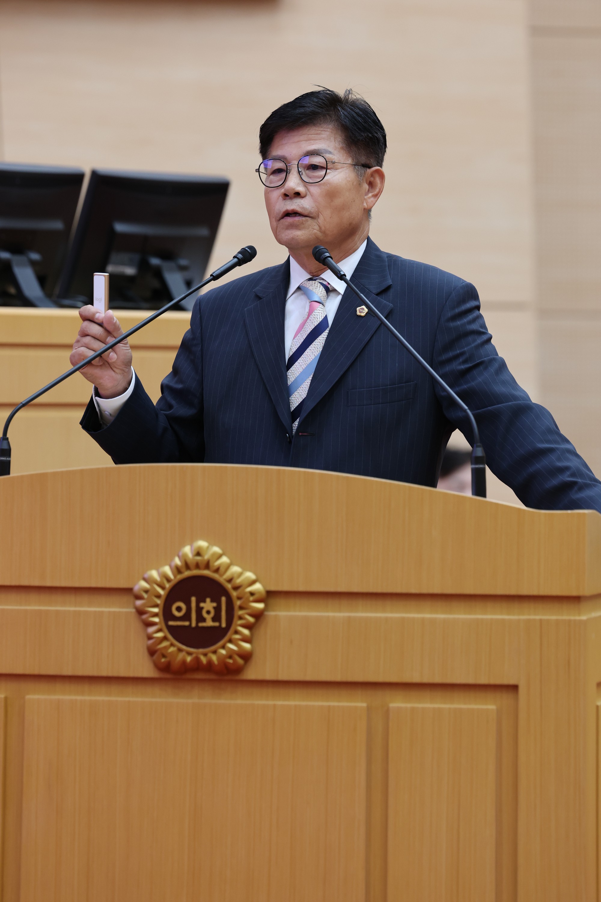 제392회 임시회 제3차 본회의 도정 및 교육행정 질문 첨부이미지 : 25년07월21일 제392회 임시회 제3차 본회의 도정 및 교육행정 질문 - 132.jpg