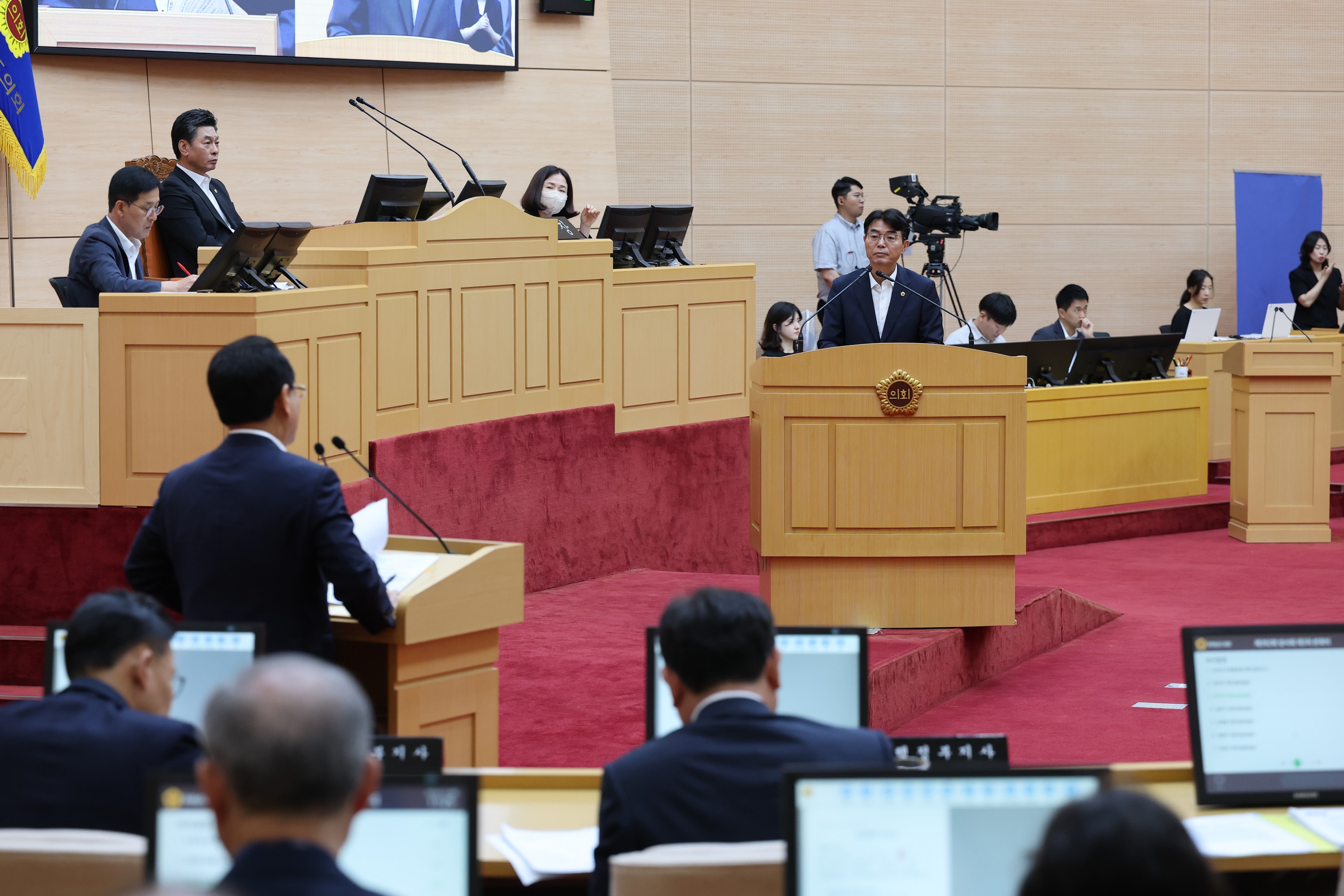 제392회 임시회 제3차 본회의 도정 및 교육행정 질문 첨부이미지 : 25년07월21일 제392회 임시회 제3차 본회의 도정 및 교육행정 질문 - 098.jpg