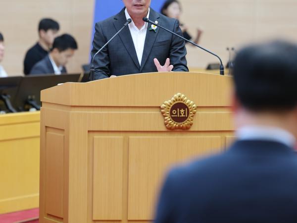 제392회 임시회 제3차 본회의 도정 및 교육행정 질문 첨부이미지 : 25년07월21일 제392회 임시회 제3차 본회의 도정 및 교육행정 질문 - 106.jpg