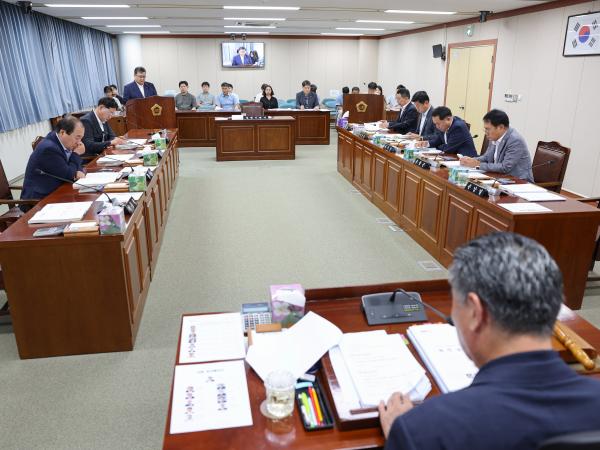 제392회 임시회 안전건설소방위원회 업무보고 첨부이미지 : 25년07월21일 제392회 임시회 안전건설소방위원회 업무보고 (8).jpg