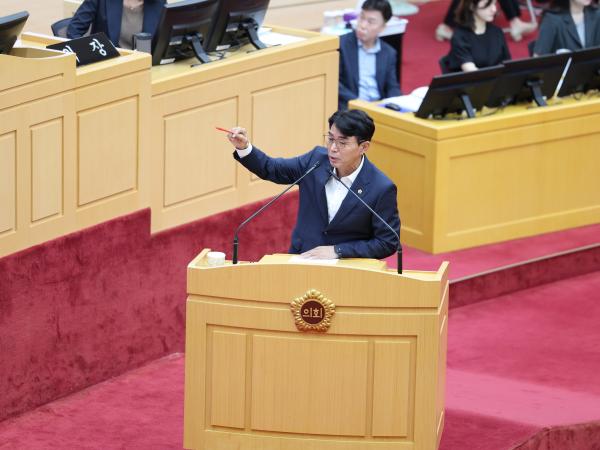 제392회 임시회 제3차 본회의 도정 및 교육행정 질문 첨부이미지 : 25년07월21일 제392회 임시회 제3차 본회의 도정 및 교육행정 질문 - 019.jpg