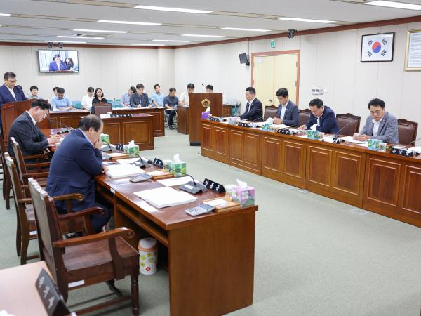 제392회 임시회 안전건설소방위원회 업무보고 첨부이미지 : 25년07월21일 제392회 임시회 안전건설소방위원회 업무보고 (7).jpg