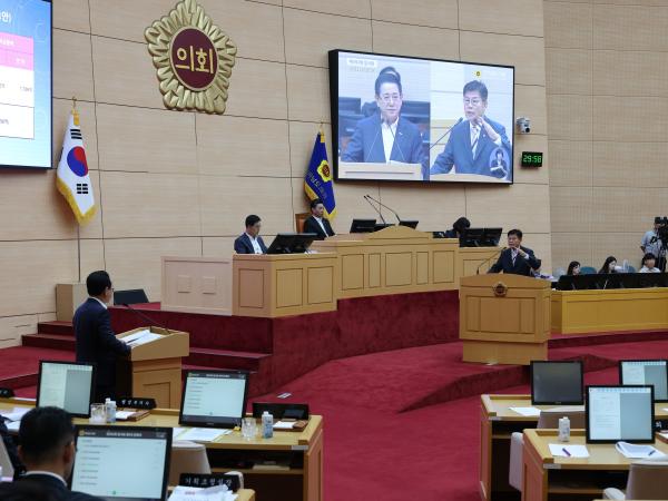 제392회 임시회 제3차 본회의 도정 및 교육행정 질문 첨부이미지 : 25년07월21일 제392회 임시회 제3차 본회의 도정 및 교육행정 질문 - 124.jpg