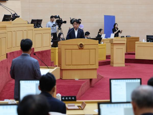 제392회 임시회 제3차 본회의 도정 및 교육행정 질문 첨부이미지 : 25년07월21일 제392회 임시회 제3차 본회의 도정 및 교육행정 질문 - 082.jpg