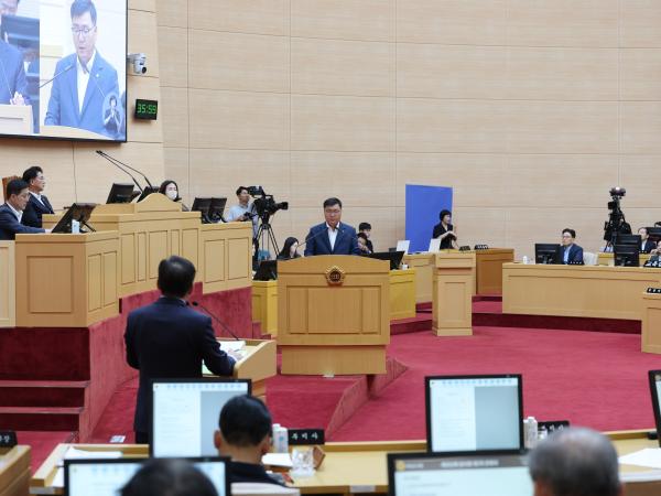 제392회 임시회 제3차 본회의 도정 및 교육행정 질문 첨부이미지 : 25년07월21일 제392회 임시회 제3차 본회의 도정 및 교육행정 질문 - 120.jpg
