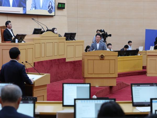 제392회 임시회 제3차 본회의 도정 및 교육행정 질문 첨부이미지 : 25년07월21일 제392회 임시회 제3차 본회의 도정 및 교육행정 질문 - 146.jpg