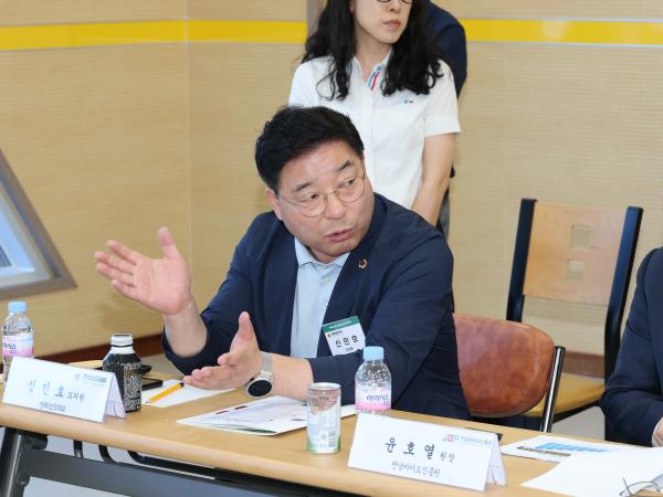 바이오산업 활성화 방안 연구회 현지활동 첨부이미지 : 25년07월29일 바이오산업 활성화 방안 연구회 현지활동 - 039.jpg