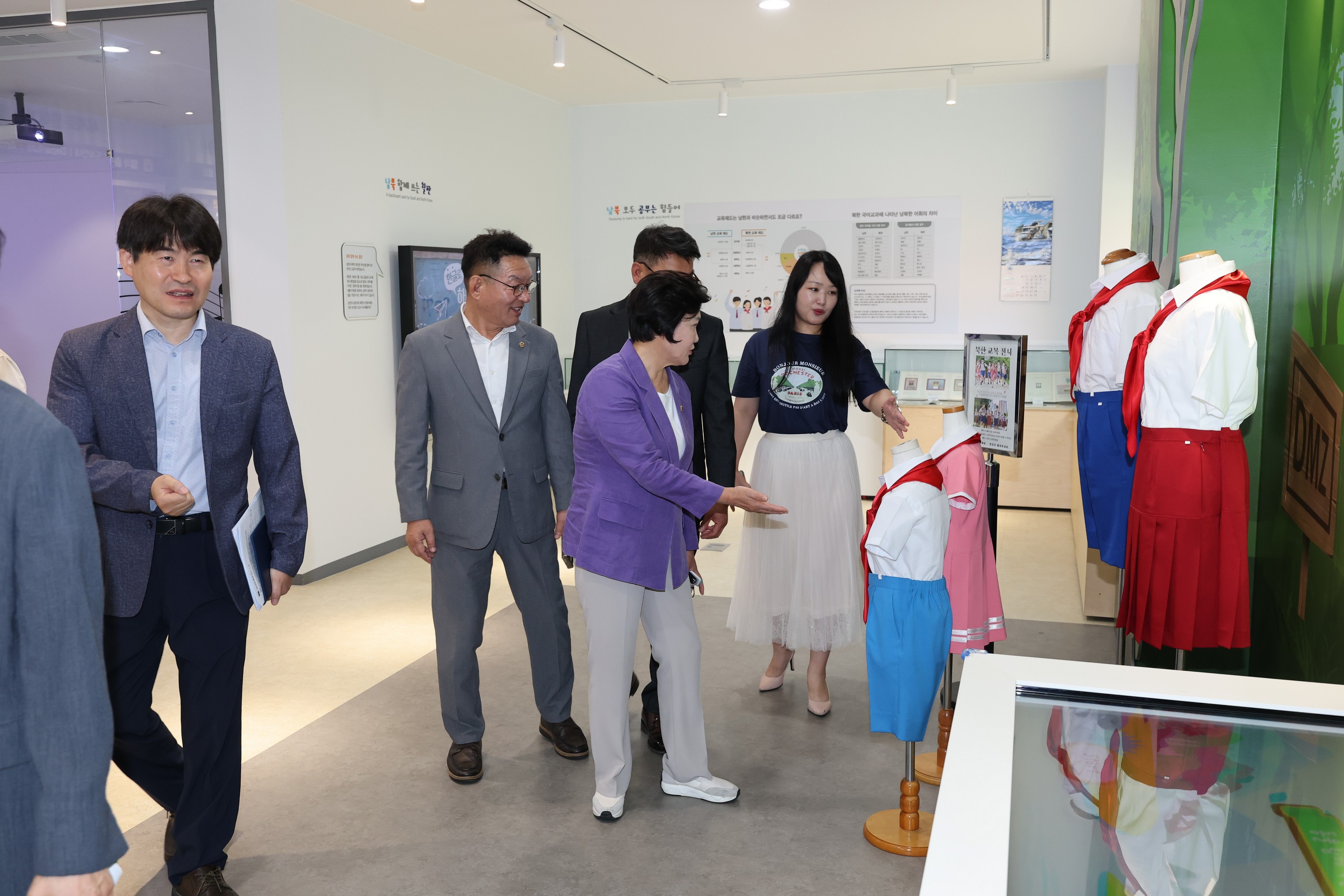 한반도 평화협력 특별위원회 현장 간담회 첨부이미지 : 25년07월23일 한반도 평화협력 특별위원회 호남권통일플러스센터 현장 간담회 - 014.jpg