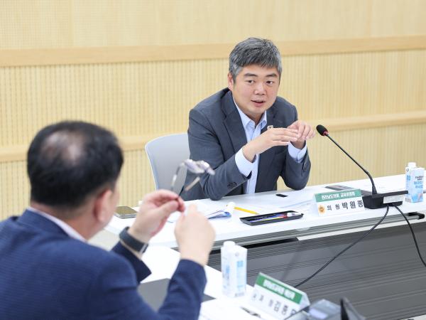 생활수영교육 내실화를 위한 정책 간담회 첨부이미지 : 25년07월23일 생활수영교육 내실화를 위한 정책 간담회 (12).jpg