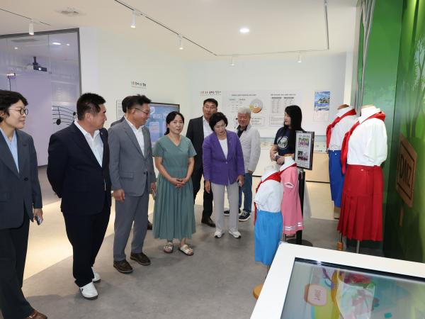 한반도 평화협력 특별위원회 현장 간담회 첨부이미지 : 25년07월23일 한반도 평화협력 특별위원회 호남권통일플러스센터 현장 간담회 - 013.jpg