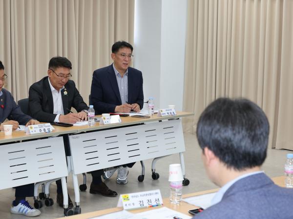 한반도 평화협력 특별위원회 현장 간담회 첨부이미지 : 25년07월23일 한반도 평화협력 특별위원회 호남권통일플러스센터 현장 간담회 - 044.jpg